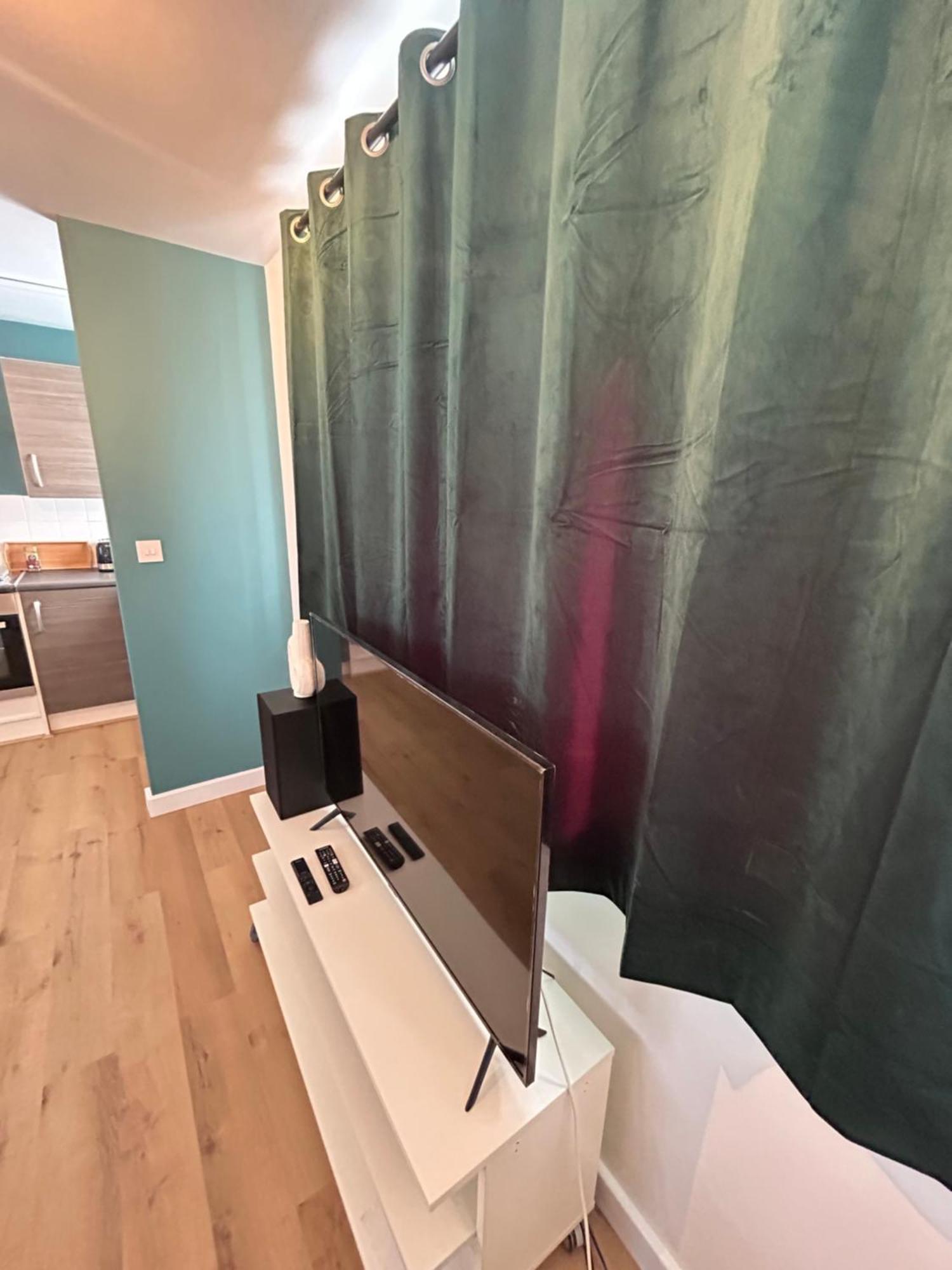 Woodhouse Apartment ลีดส์ ภายนอก รูปภาพ